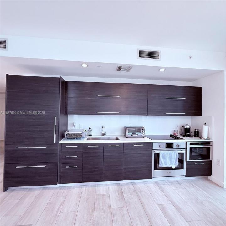 55 SW 9th St 4003, Miami, Florida 33130, HOA KỲ