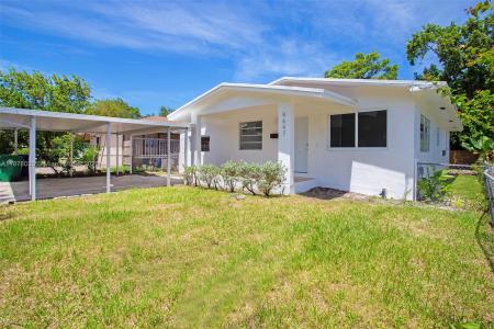 4647 NW 15th Ct, Miami, Florida 33142, USA