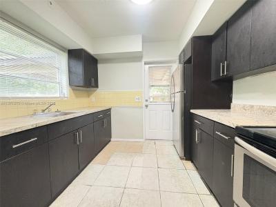 1900 NW 12th Ave, Fort Lauderdale, Florida 33311, USA