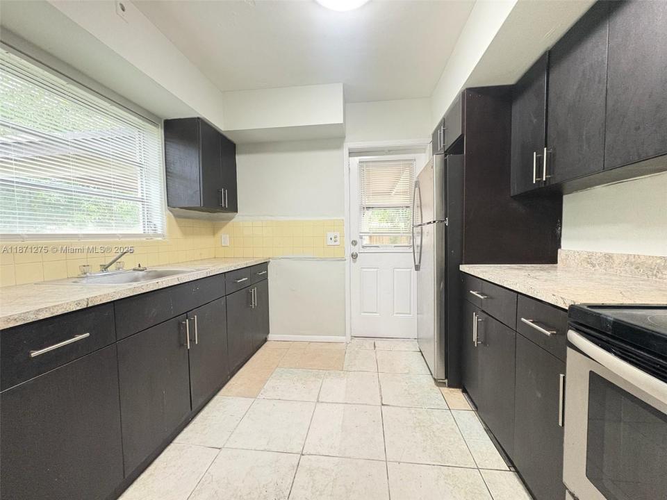 1900 NW 12th Ave, Fort Lauderdale, Flórida 33311, Estados Unidos