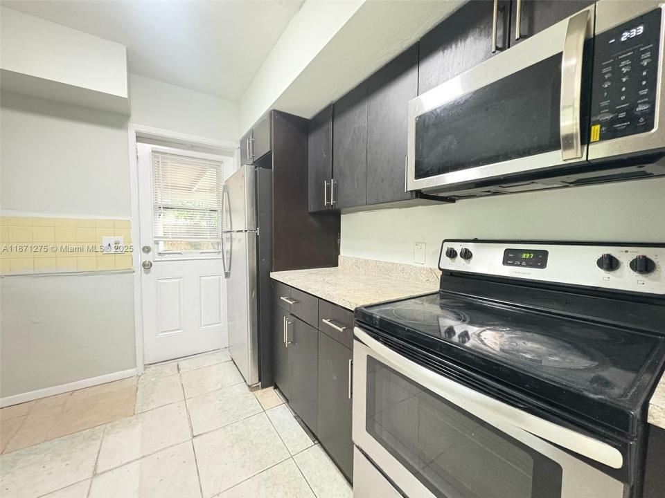 1900 NW 12th Ave, Fort Lauderdale, Flórida 33311, Estados Unidos