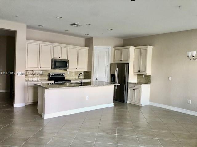 1415 SW 113th Ave 1415, Pembroke Pines, Florida 33025, Estados Unidos