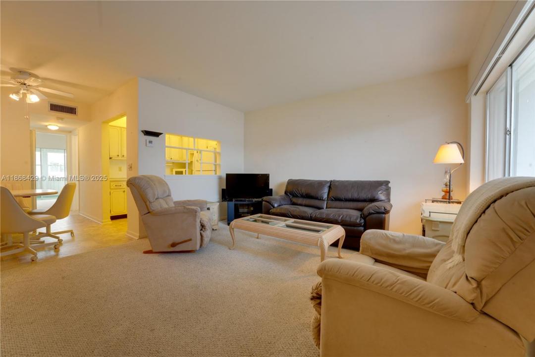 3280 Cynthia Ln 205, Lake Worth, Floride 33461, États-Unis