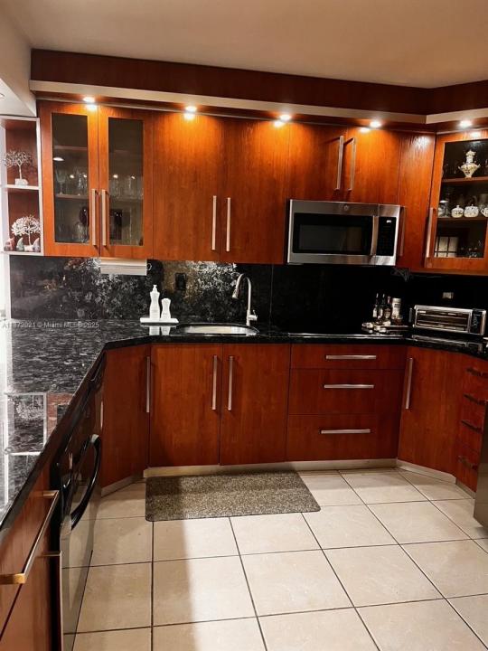 20200 W Country Club Dr 120, Aventura, 佛羅里達州 33180, 美國
