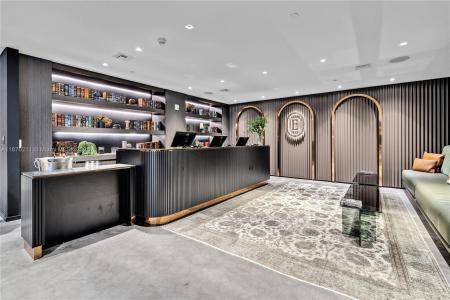 398 NE 5th St 4507, Miami, Florida 33132, USA