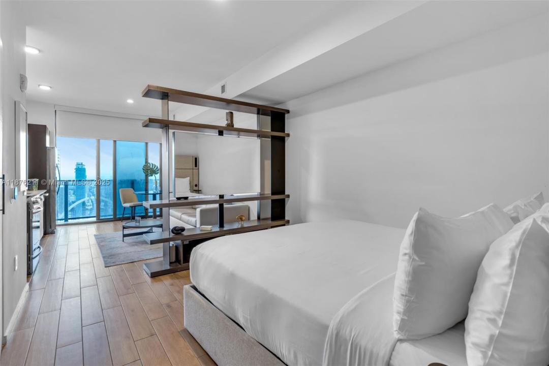 398 NE 5th St 4507, Miami, フロリダ 33132, アメリカ合衆国