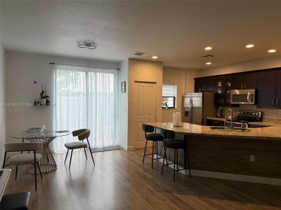 472 NE 194th Ter 472, Miami, Florida 33179, USA