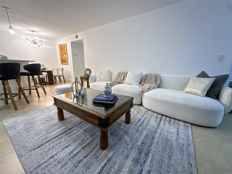 12840 Vista Isles Dr 615, Sunrise, Flórida 33325, Estados Unidos