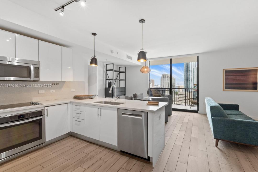 999 SW 1st Ave 2502, Miami, Florida 33130