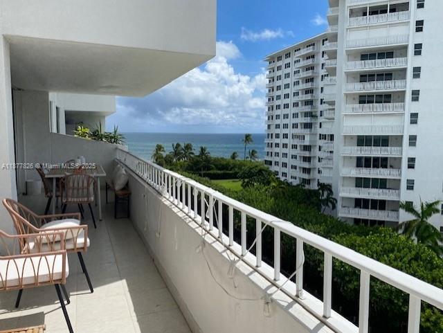 199 Ocean Lane Dr 707, Key Biscayne, Florida 33149, Stati Uniti