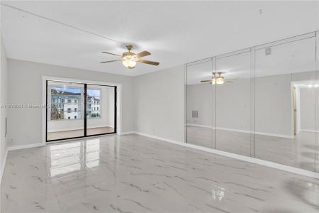 9355 SW 8th St 425, Boca Raton, Florida 33428, USA