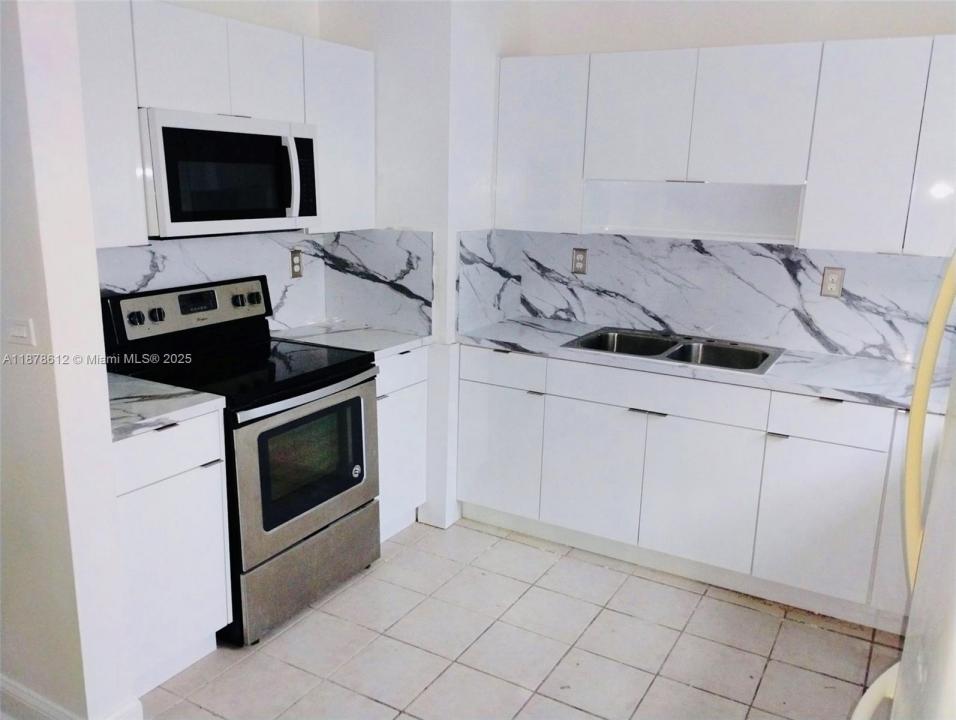 12240 SW 187th Ter, Miami, Флорида 33177, Соединенные Штаты