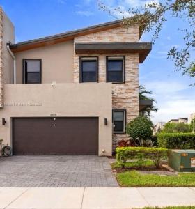 10578 NW 81st Ter, Doral, Florida 33178, USA