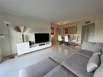 3300 NE 191st St 406, Aventura, Florida 33180, USA