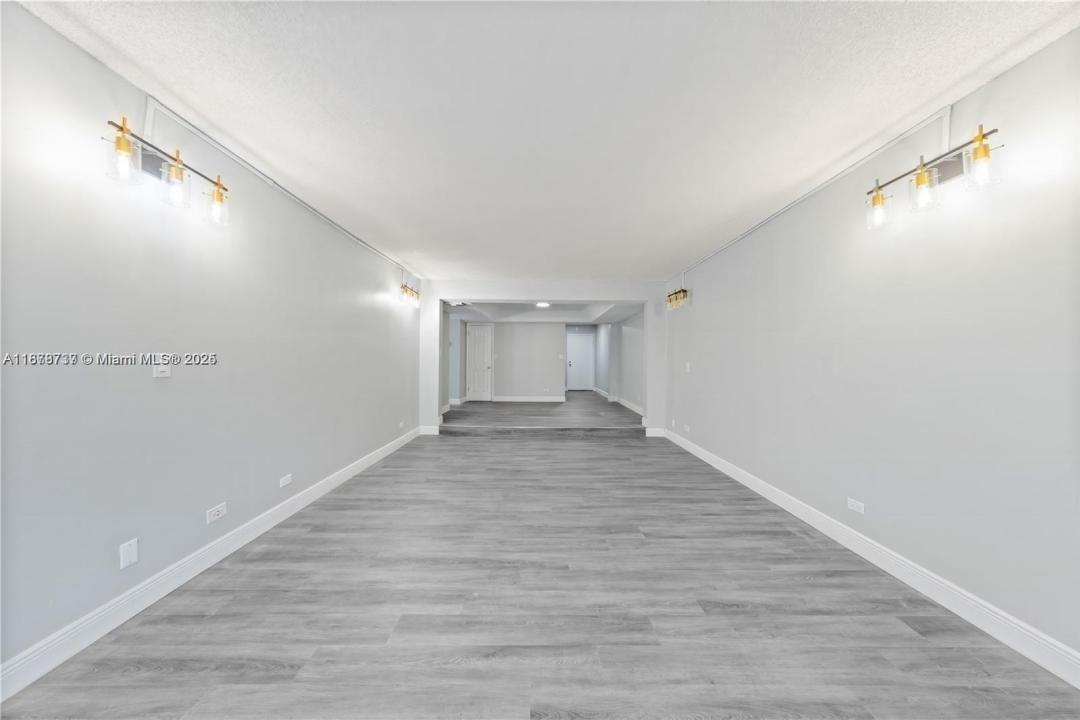 3680 Inverrary Dr 3J, Lauderhill, Florida 33319