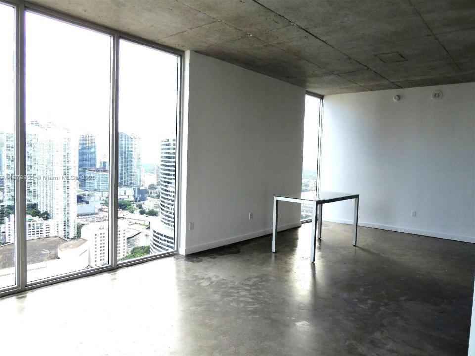 151 SE 1st St 3301, Miami, Floride 33131, États-Unis