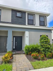 421 NE 1st Dr, Florida City, Florida 33034, USA