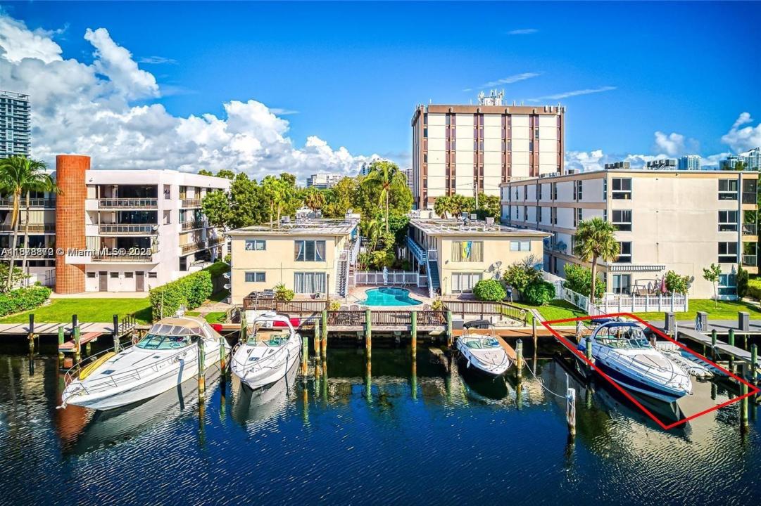 2380 Diana Dr, Hallandale Beach, Flórida 33009, Estados Unidos