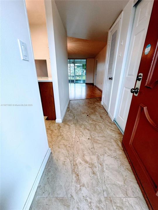 8435 Sunrise Lakes BLV 104, Sunrise, Florida 33322