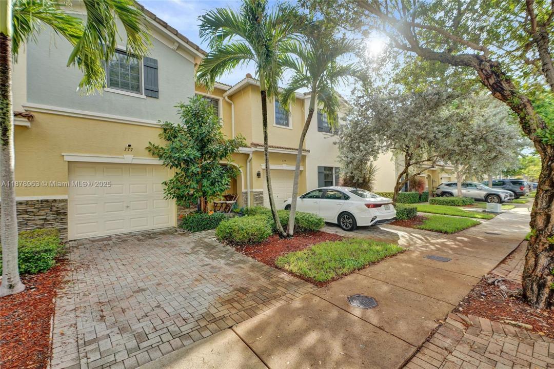 377 NE 194th Ter, Miami, فلوريدا 33179, الولايات المتحدة