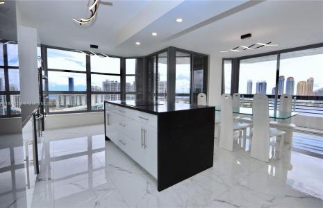 3530 Mystic Pointe Dr 2510, Aventura, Florida 33180, USA