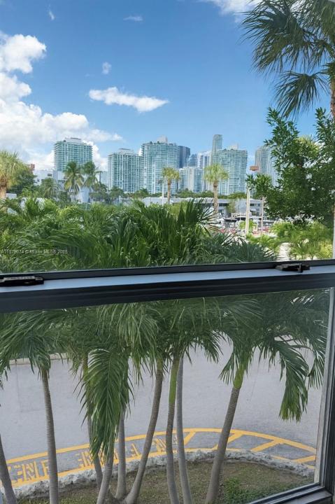 400 Kings Point Dr 224, Sunny Isles Beach, Флорида 33160, Соединенные Штаты