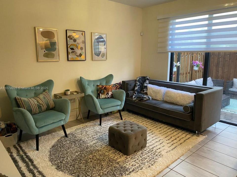 18421 NW 89th Ct, Hialeah, Florida 33018, Stati Uniti