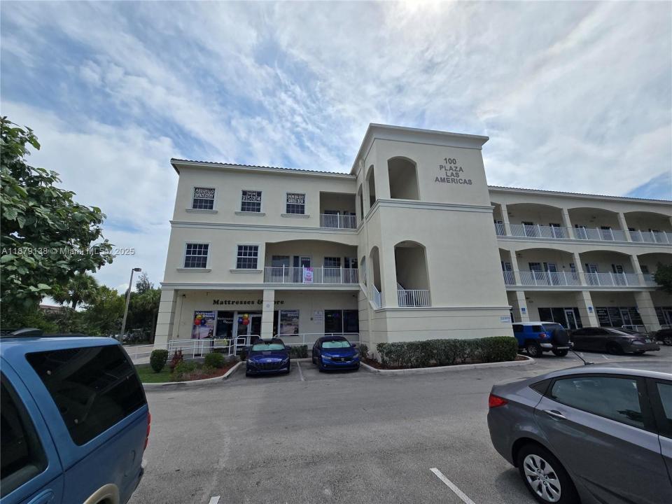 100 N State Road 7 100-101-102, Margate, Florida 33063, Estados Unidos