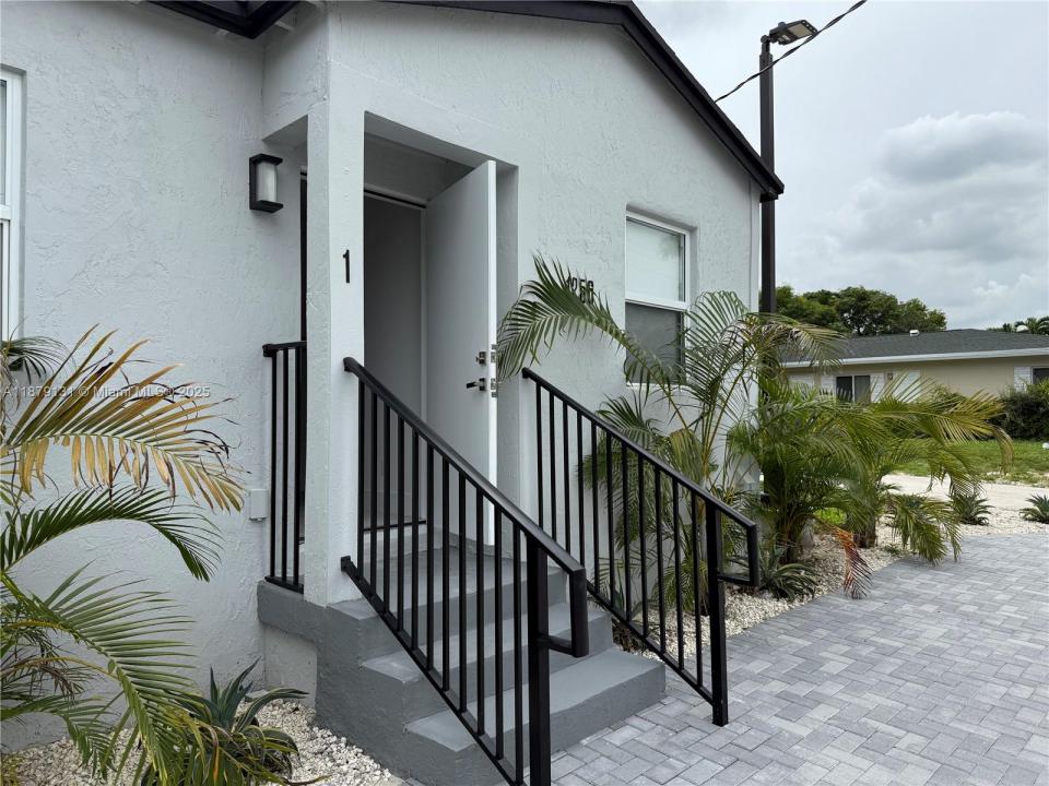 1256 NE 110th Ter 1, Miami, Flórida 33161, Estados Unidos