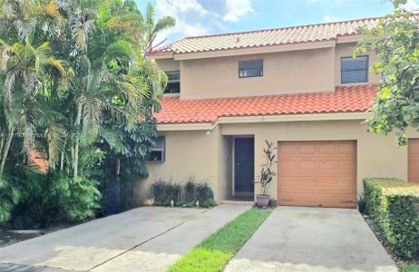 19710 Cypress Ct, Miami Lakes, Florida 33015, USA