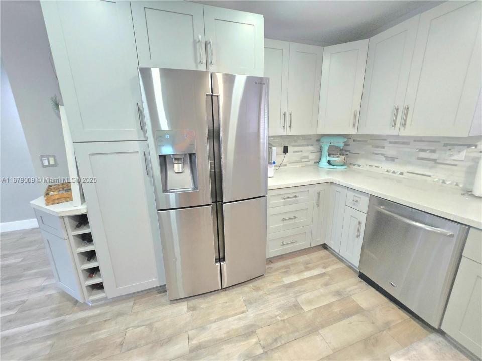 19710 Cypress Ct, Miami Lakes, Florida 33015