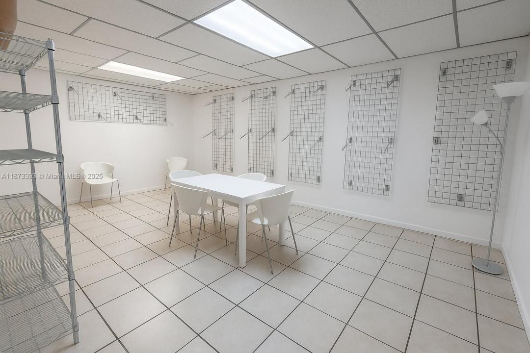 6065 NW 167th St B11, Hialeah, Floride 33015, États-Unis