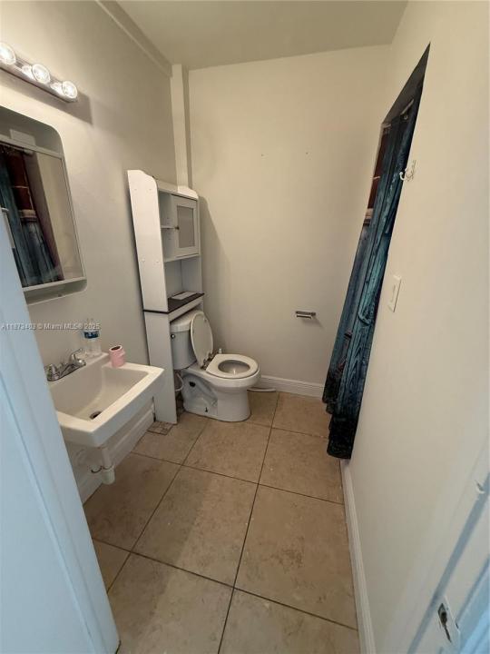 6157 NW 167th St F25, Hialeah, Floride 33015, États-Unis