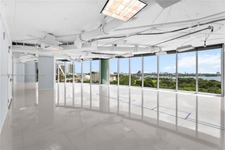 900 Biscayne Blvd O-1001, Miami, Florida 33132, USA