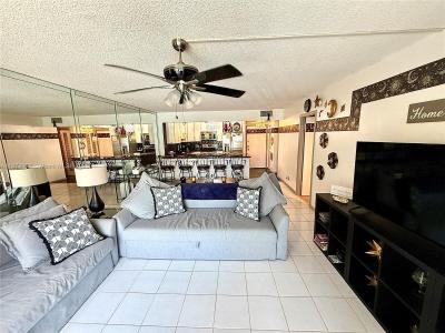 1801 S Ocean Dr 233, Hallandale Beach, Florida 33009, USA