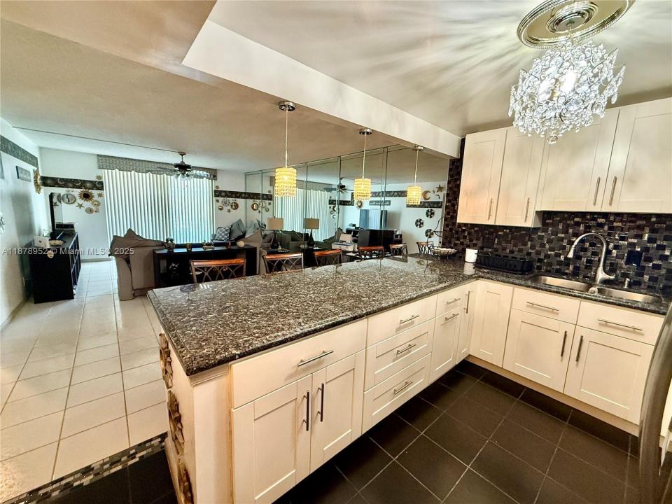 1801 S Ocean Dr 233, Hallandale Beach, Flórida 33009, Estados Unidos