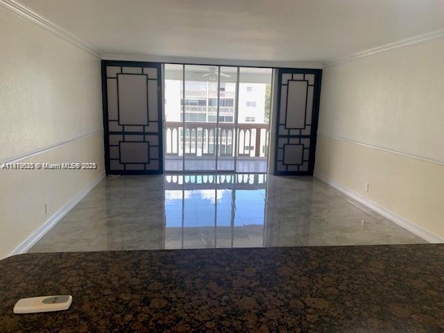 901 NE 14th Ave 407, Hallandale Beach, Florida 33009, HOA KỲ