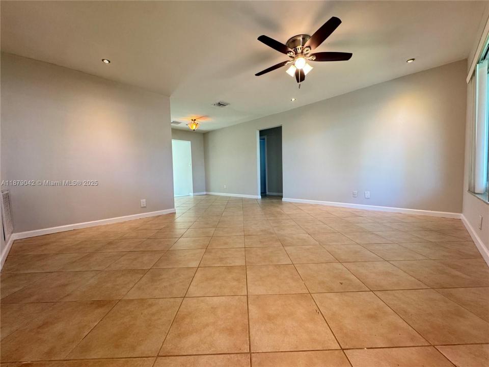 6004 NW 70th Ave, Tamarac, פלורידה 33321, ארצות הברית של אמריקה 