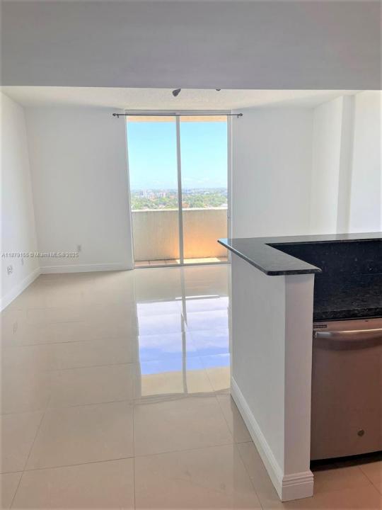 3000 Coral Way 1605, Miami, Floryda 33145, USA