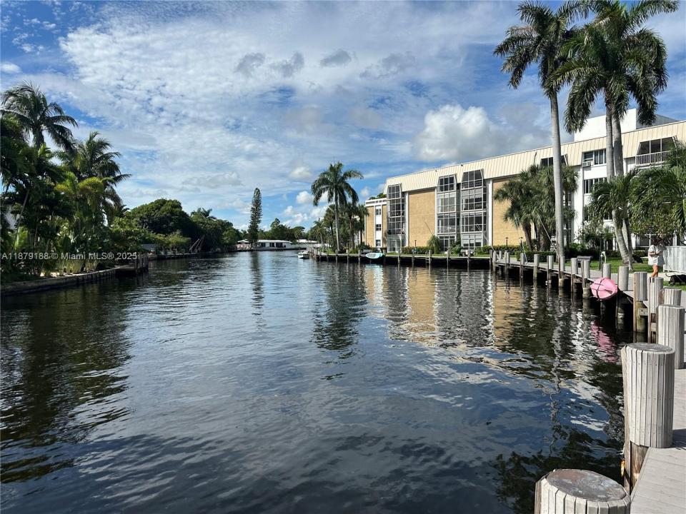 3040 NE 16th Ave 206, Oakland Park, フロリダ 33334, アメリカ合衆国