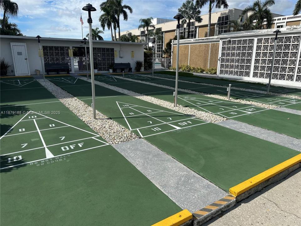 3040 NE 16th Ave 206, Oakland Park, フロリダ 33334, アメリカ合衆国