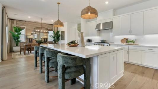 Calle La Roca, 瓦倫西亞, 加州 91354, 美國