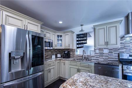 180 Elena Street, Cranston, Rhode Island 02920, USA
