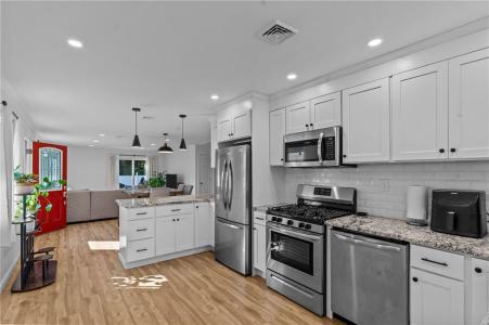 17 Paige Drive, Coventry, Rhode Island 02816, USA
