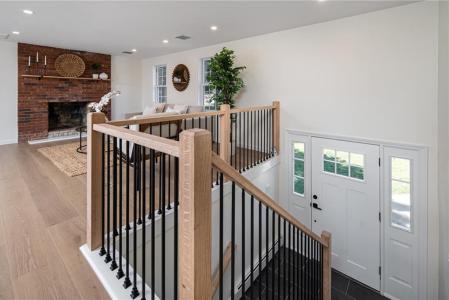 35 Hines Farm Road, Cranston, Rhode Island 02921, HOA KỲ