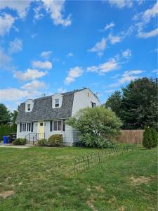 12 Longbow Drive, West Warwick, Rhode Island 02893, HOA KỲ