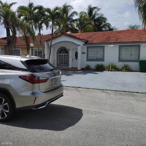 17652 NW 76th Ct, Hialeah, Florida 33015, USA