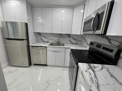 505 Gardens Dr 201, Pompano Beach, Florida 33069, USA