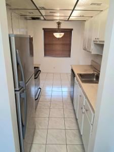 3301 NW 47th Terrace 403, Lauderdale Lakes, Florida 33319