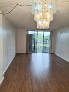 3301 NW 47th Terrace 403, Lauderdale Lakes, Florida 33319